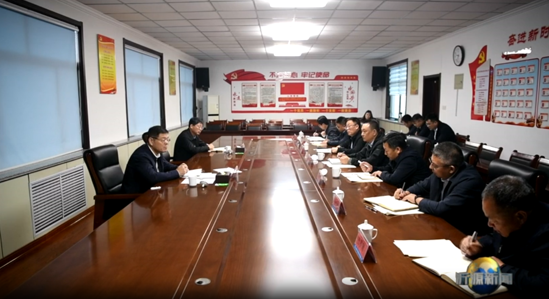县委书记张涛到县自来水公司调研
