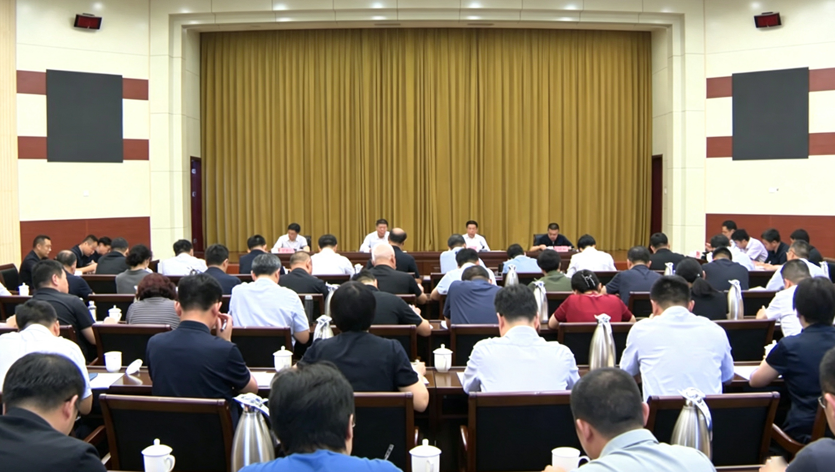 全县督查工作会议召开