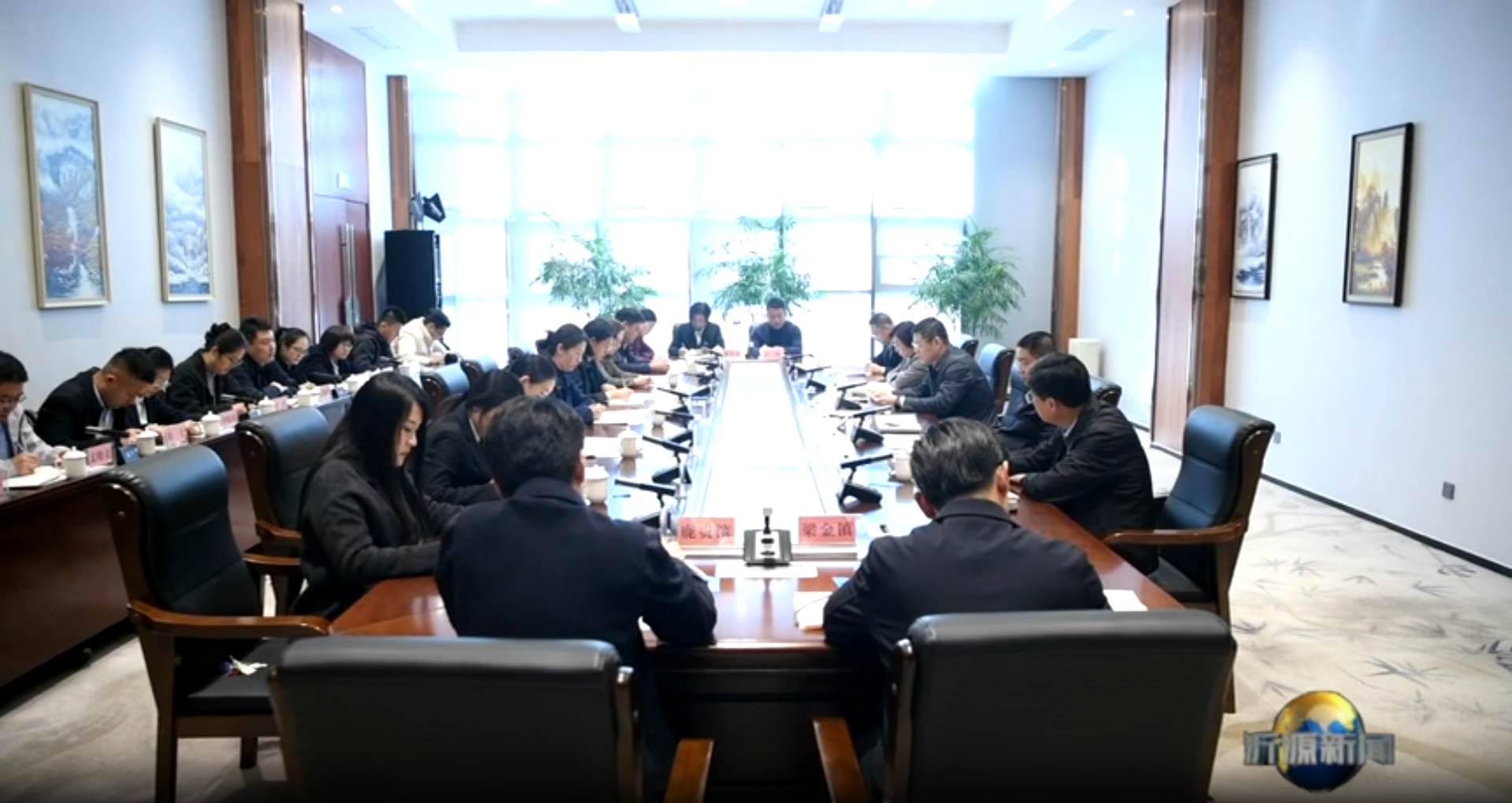 我县召开党外人士座谈会暨党风廉政建设和反腐败工作情况通报会